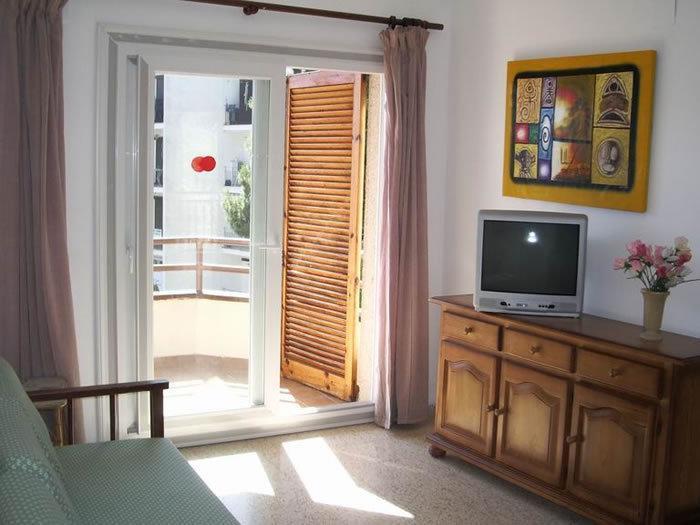 Apartamentos Eva Costa Brava Oda fotoğraf
