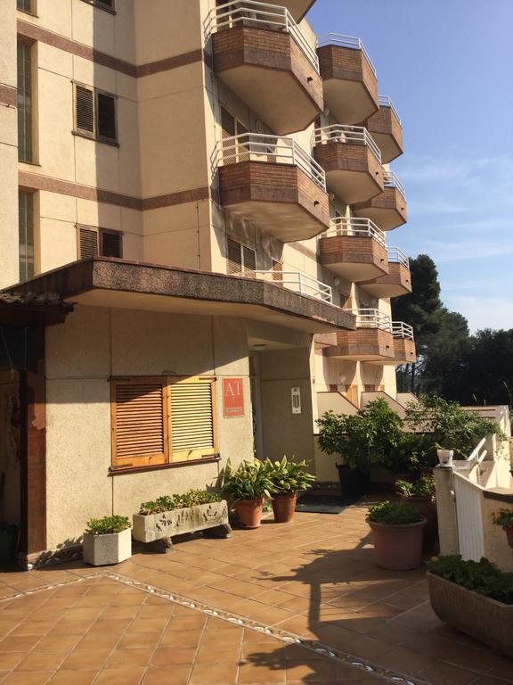 Apartamentos Eva Costa Brava Dış mekan fotoğraf